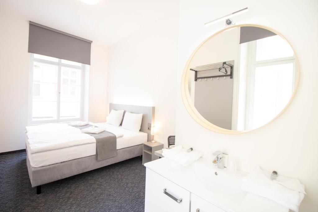 
Deluxe Double Room with Courtyard View
