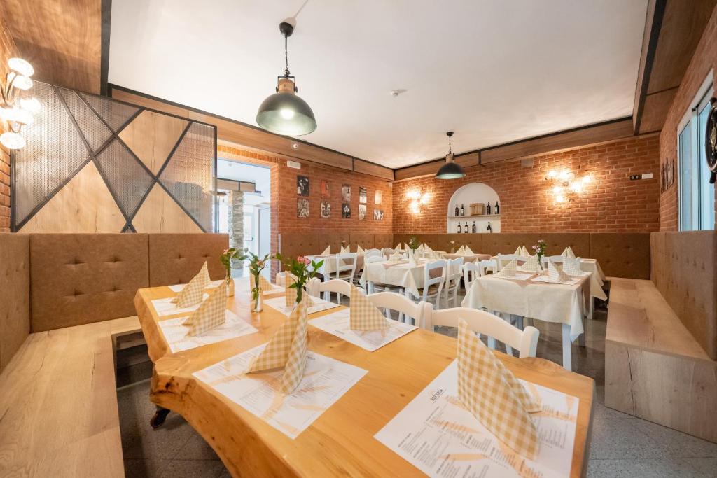Restaurace v ubytování Hotel Esperia