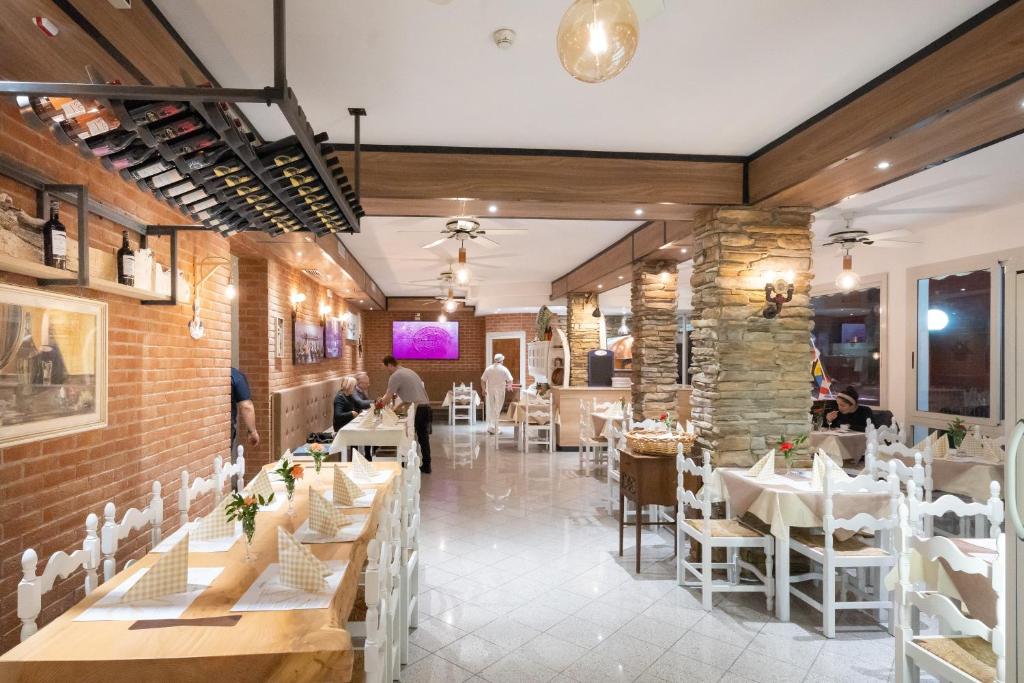 Restaurace v ubytování Hotel Esperia