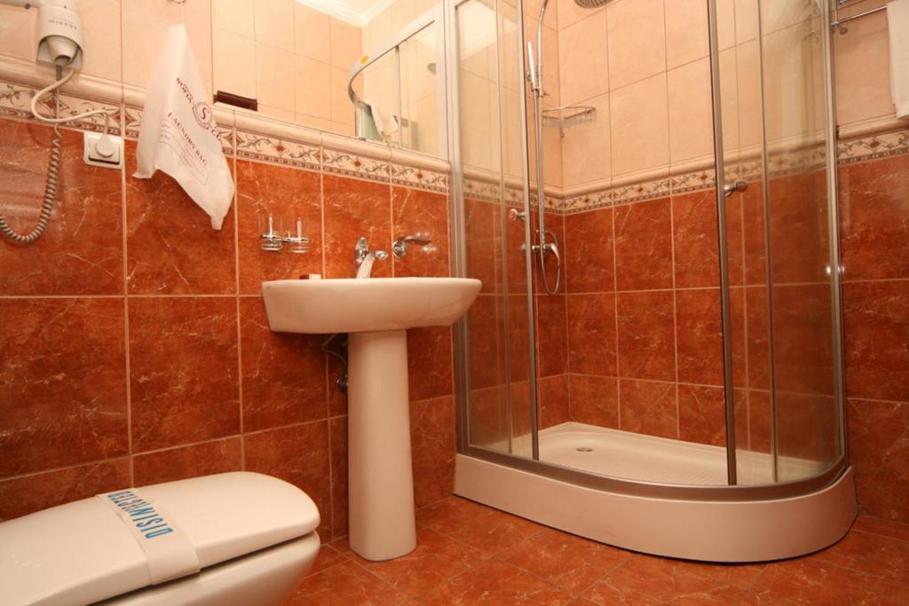 Koupelna v ubytování Hotel Sofia