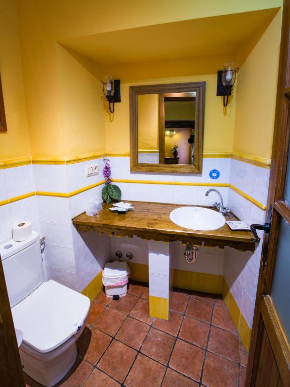 Un baño de Casa Rural & Spa La Graja