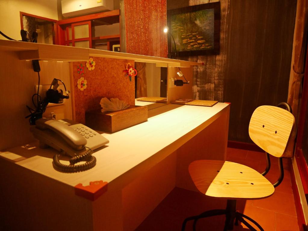 Bangtao Beach Chalet Resort - 5