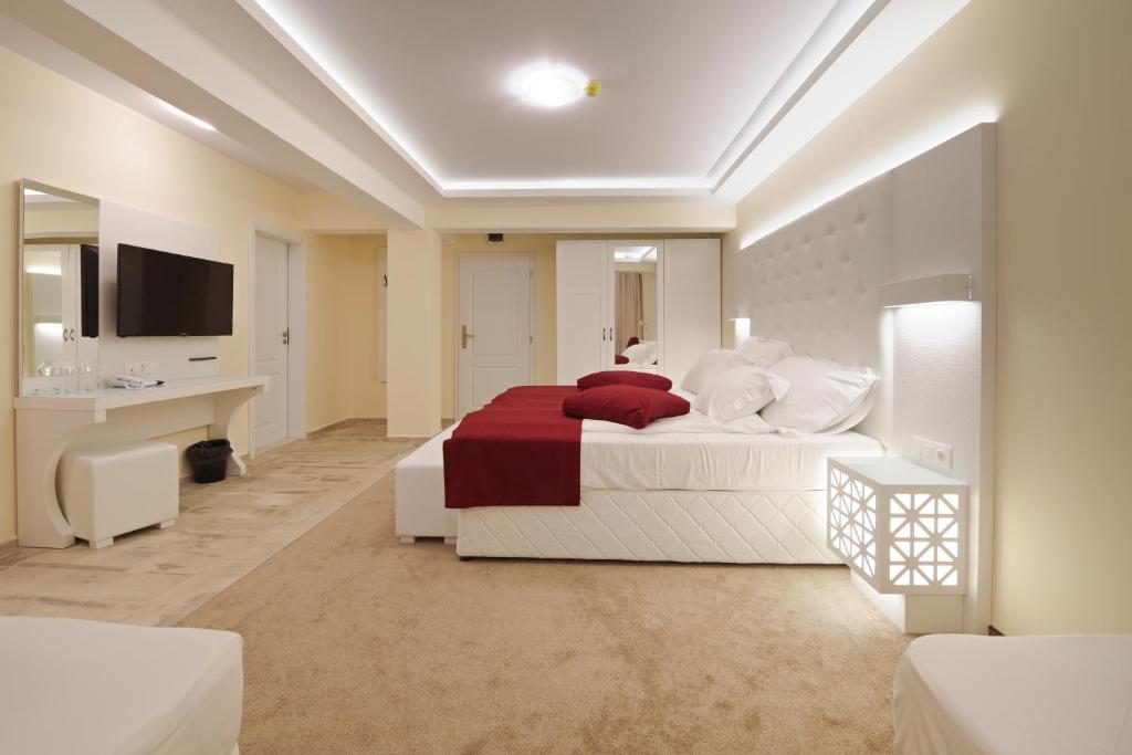 Booking.com: Hotel Perla Beach Luxury - All Inclusive & Free Beach Access ,  Primorsko, Bulharsko - 105 Hodnotenia hostí . Rezervujte si hotel ešte dnes!