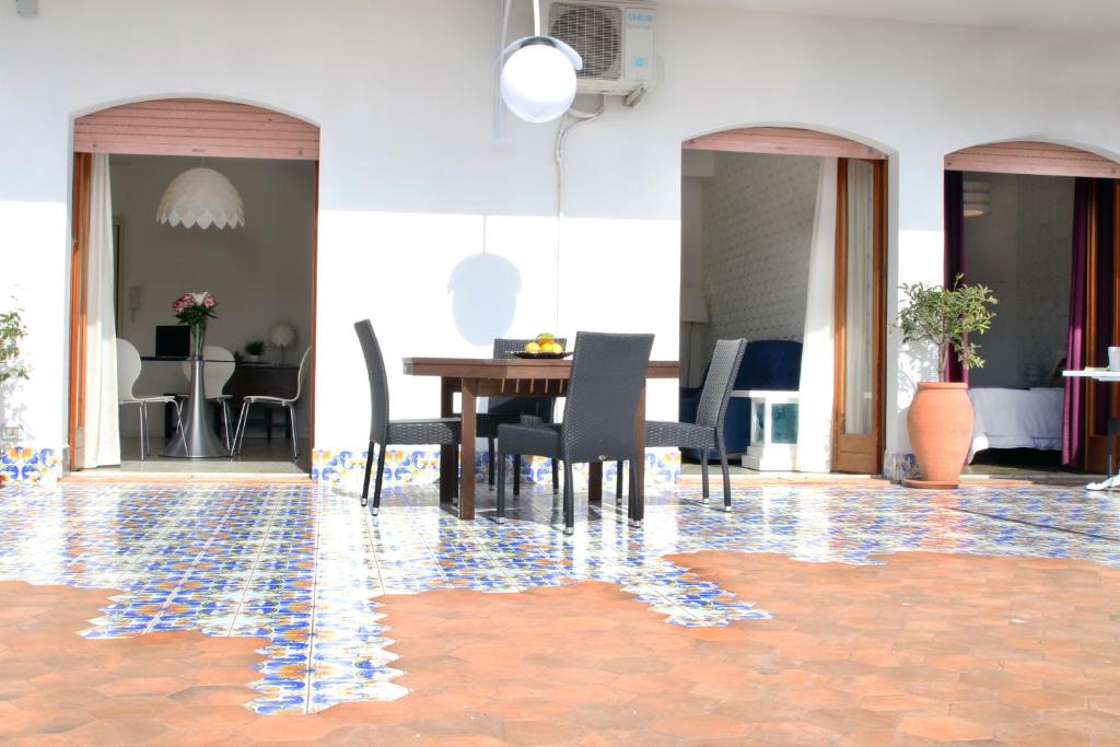 Taonasi Taormina Apartments - 4