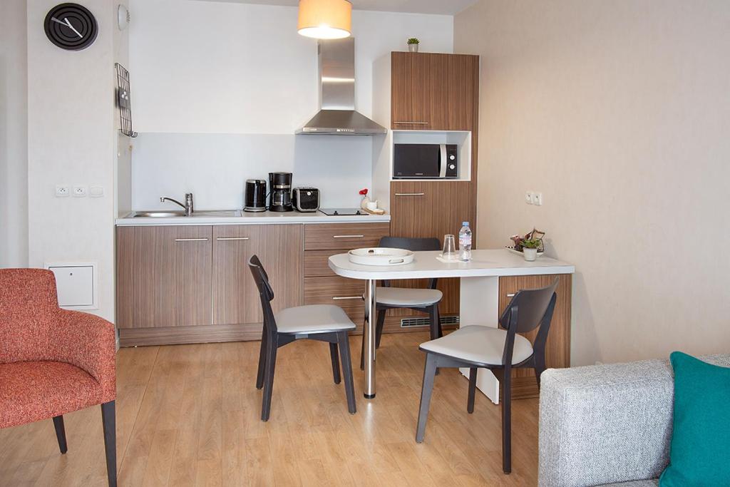 DOMITYS LES SABLES D'OR - Standard Apartment