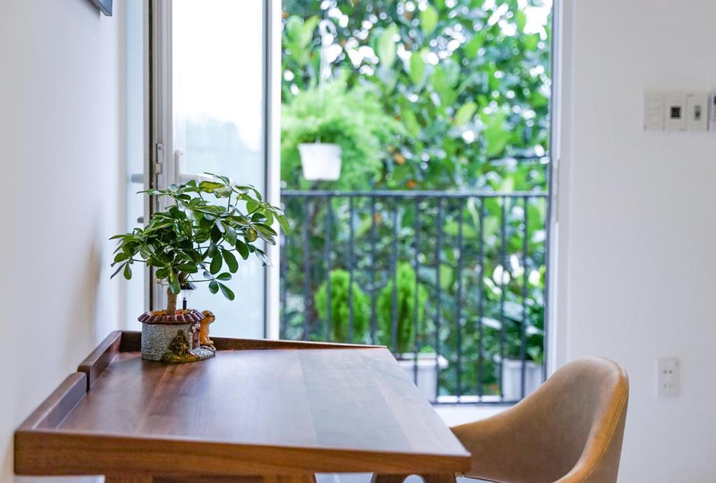 Local White House - Ecofriendly Homestay