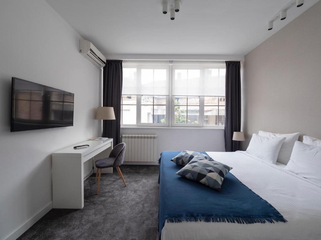 Garni Hotel Le Petit Piaf - Resim 5
