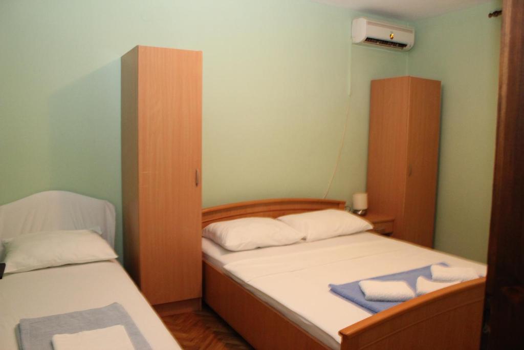 Apartments Ratković - One-Bedroom Apartment (3 Adults)
