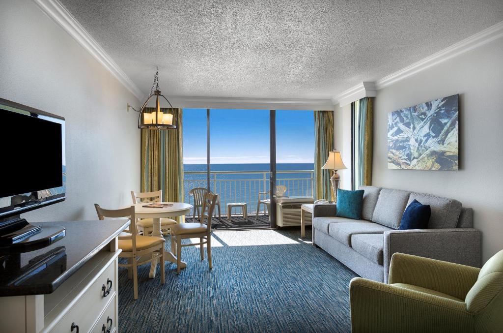Coral Beach Resort - Premium Frente Al Mar De Un Dormitorio Queen Suite-2 Cama Queen Con 1 Cama Doble De Pared