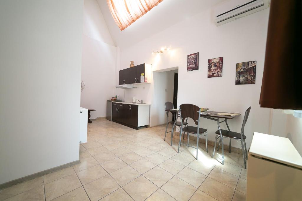 Boul Rosu Residence - 