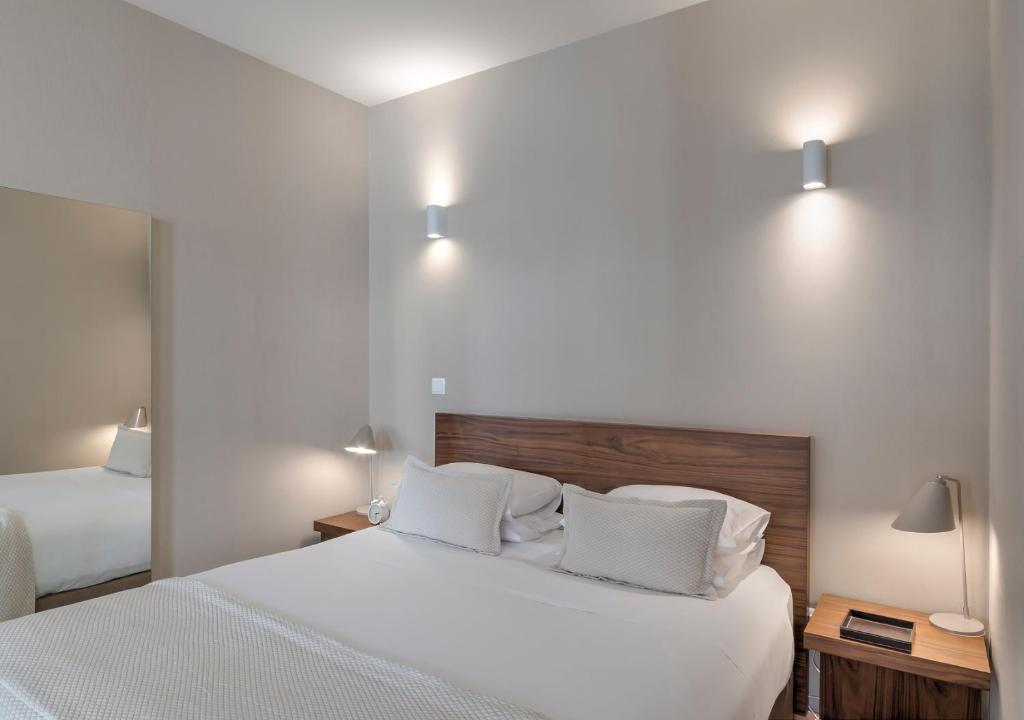 Oporto Street Sá de Noronha - 9