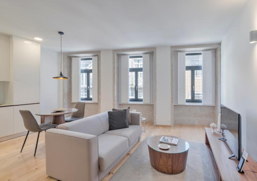 Oporto Street Sá de Noronha - 2