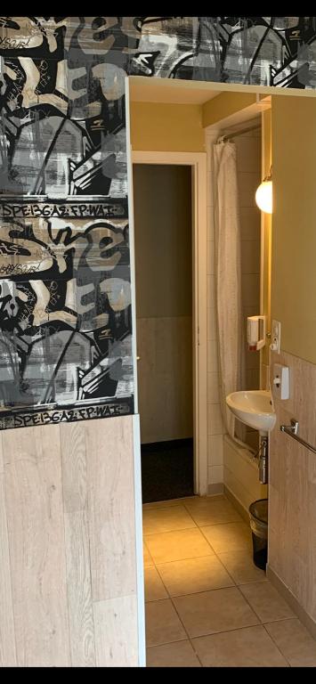 Un baño de Hotel Central