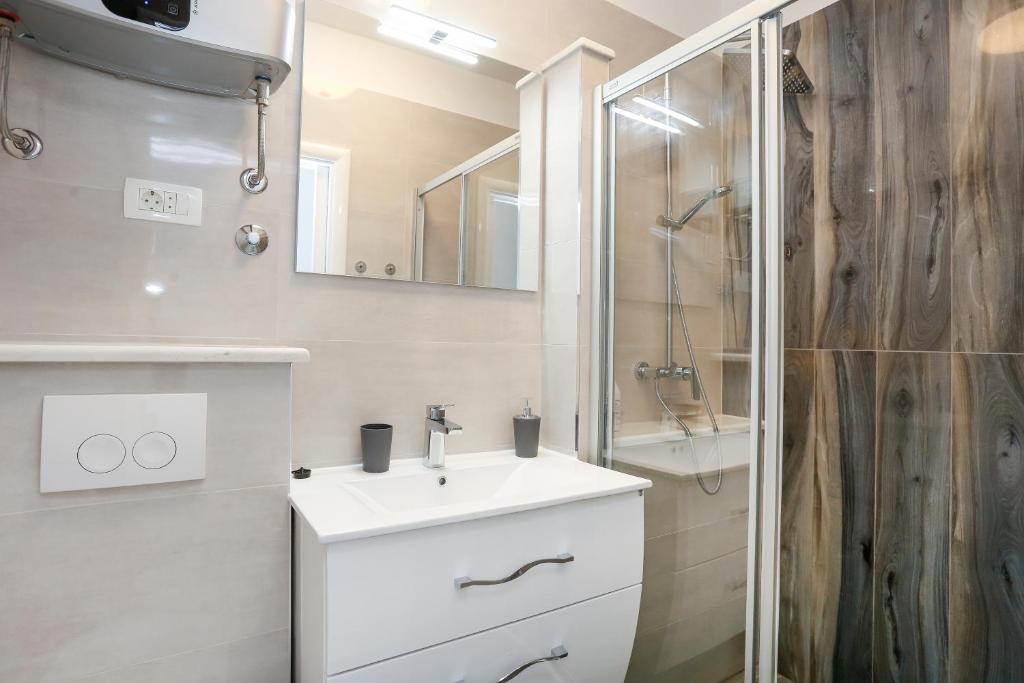 Koupelna v ubytování Luxury Apartment ELA