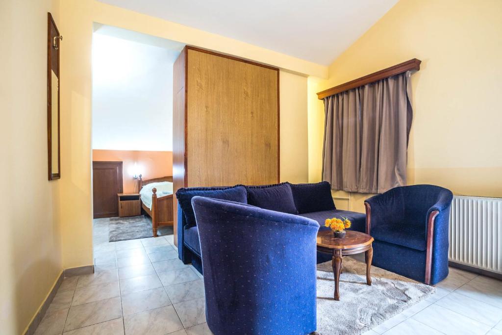 Posezení v ubytování Mali Miločer Bay Accommodation