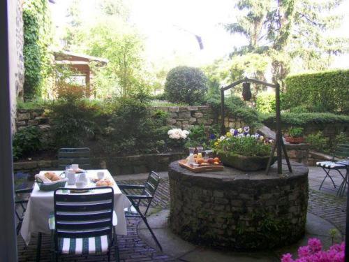 Jardí fora de B&B Entro Le Mura