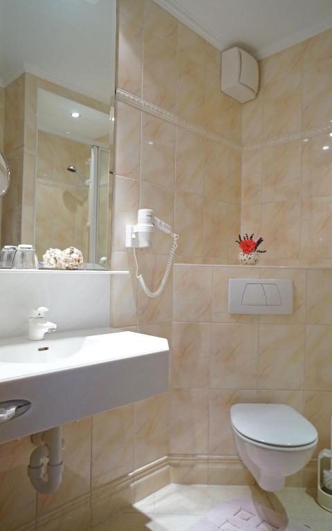 Koupelna v ubytování Hotel Sacher-Stoiber
