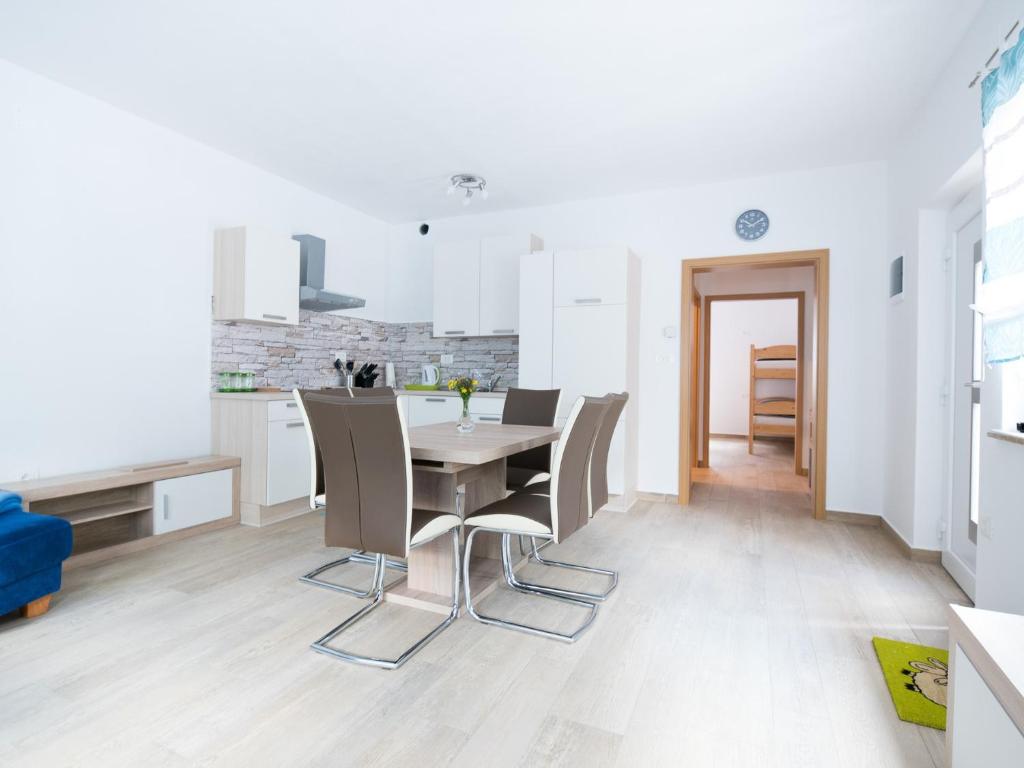 Kuchyň nebo kuchyňský kout v ubytování House DorMica