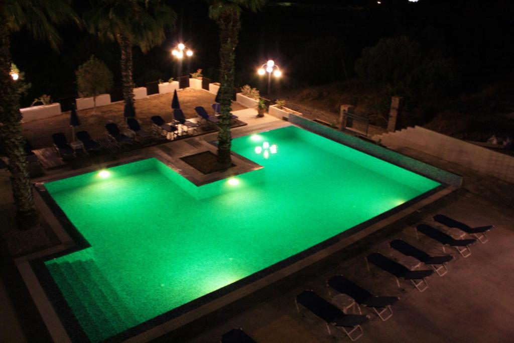 Bazén v ubytování Hotel Blue Fountain nebo v jeho okolí
