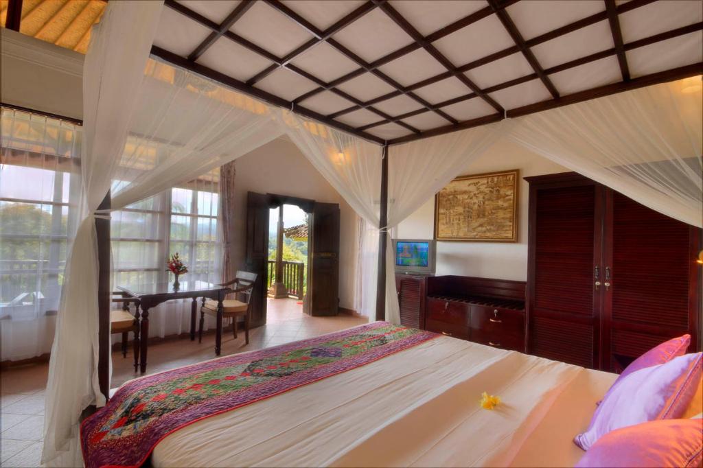 Cempaka Belimbing Villa - Villa Con Valley View