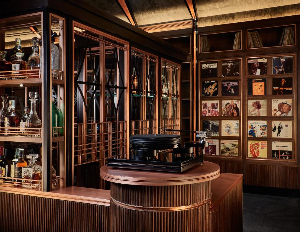 Rosewood Bangkok - Resim 42