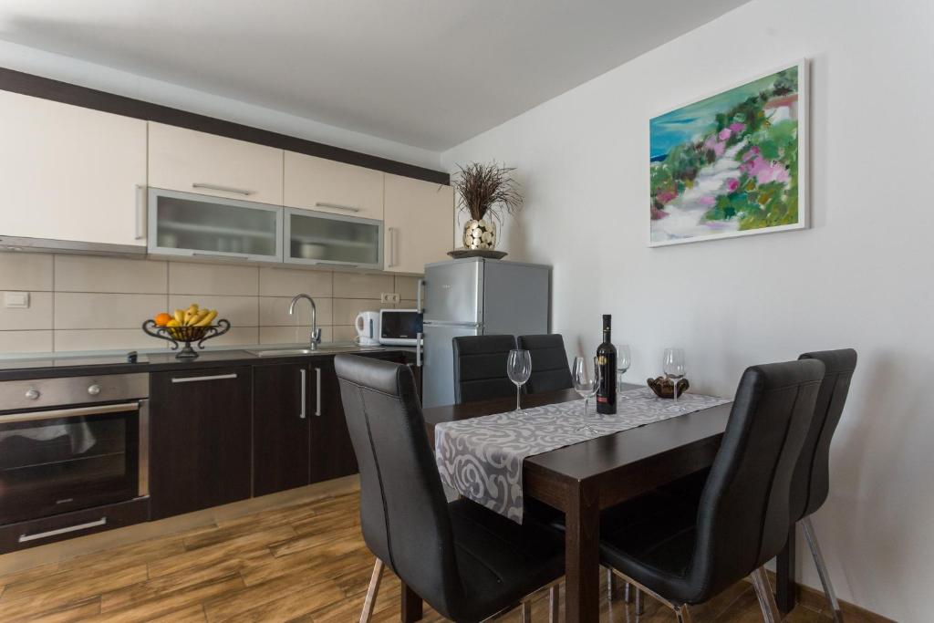 Apartments Tomas - 16