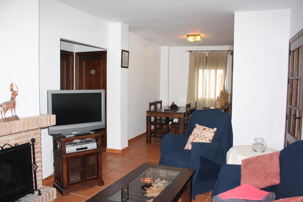 TV a/nebo společenská místnost v ubytování Vivienda Rural Casablanca - Wifi
