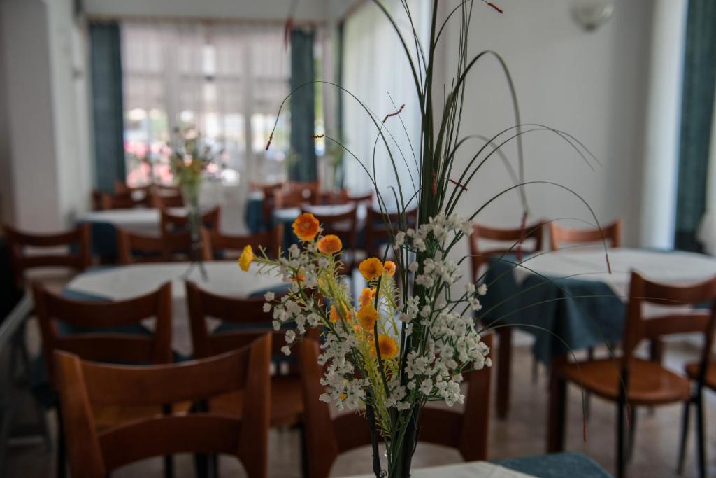 Restaurace v ubytování Hotel Alexandros