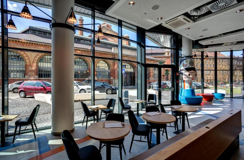 MEININGER Budapest Great Market Hall - Resim 16