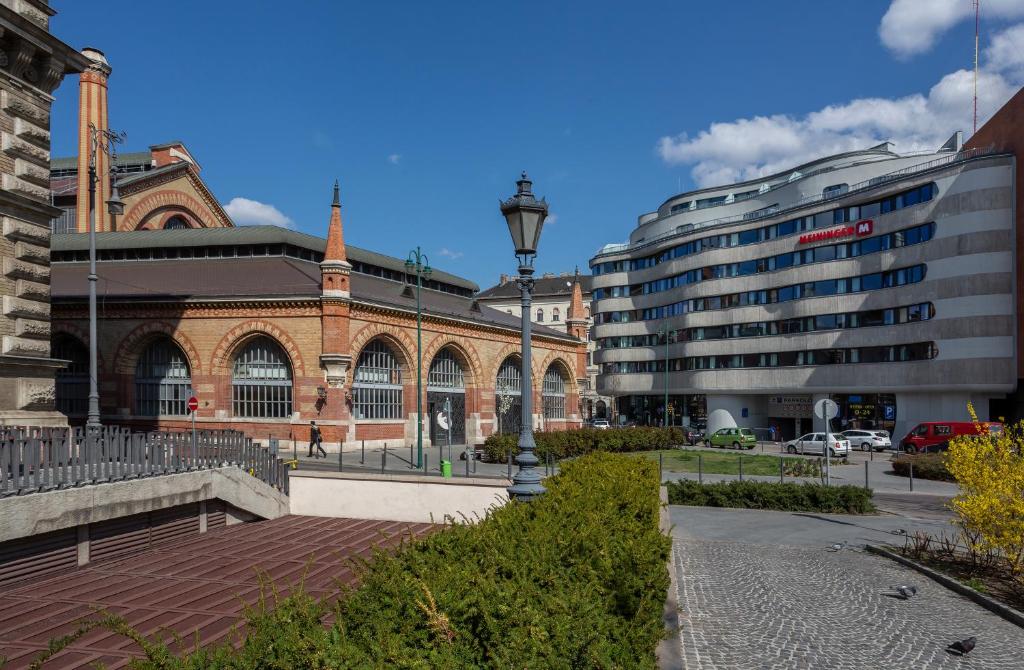 The building in which a szállodákat is located