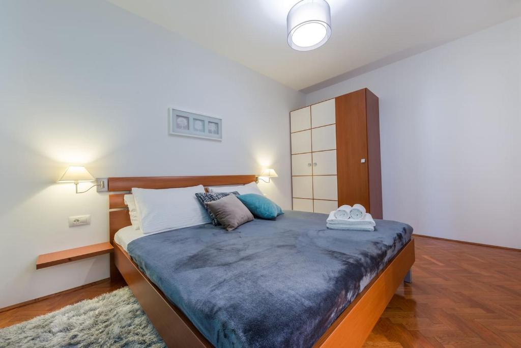 Postel nebo postele na pokoji v ubytování Luxury apartment Tara