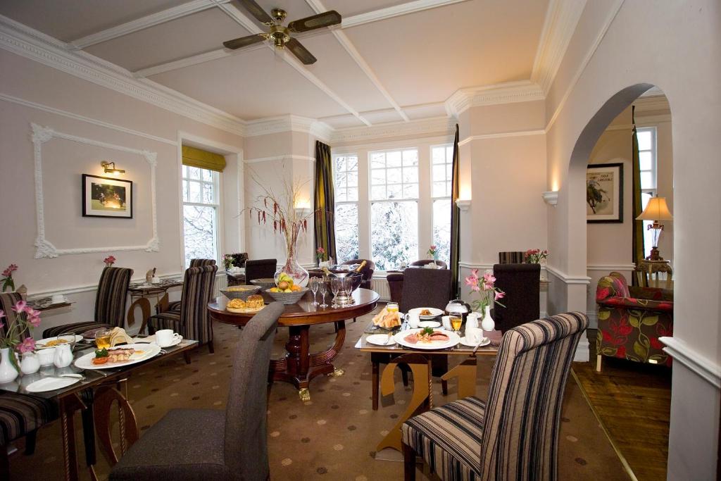 Windermere Boutique Hotel Spa Suites & Hot Tubs photo