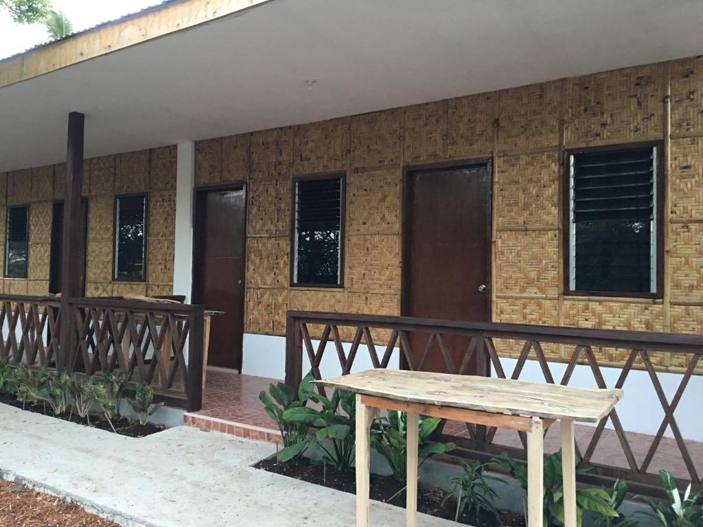 Balkón nebo terasa v ubytování Panglao Rainbow Inn