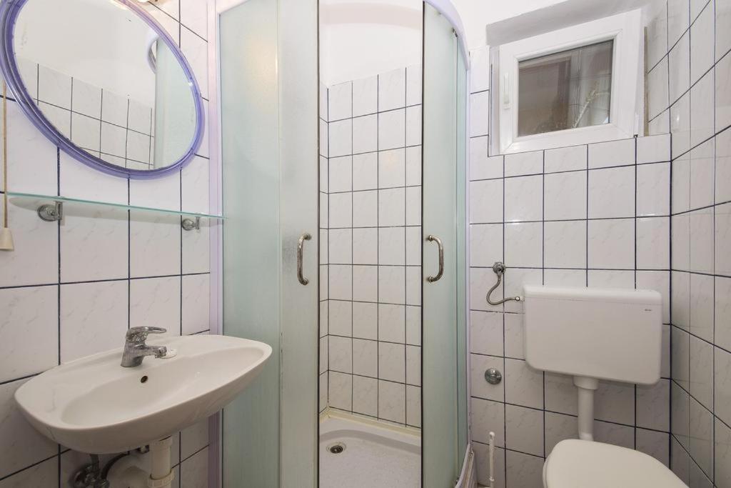 Koupelna v ubytování Guesthouse Dupin