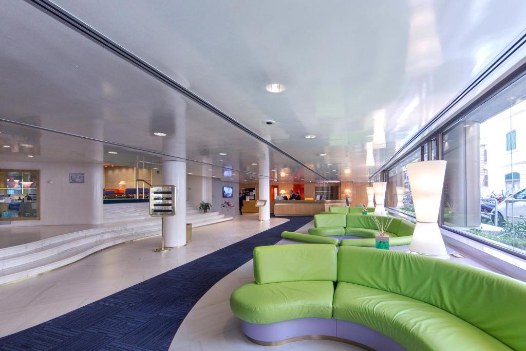 Posezení v ubytování Albani Hotel Roma