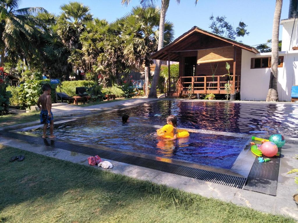 Bazén v ubytování Bella Nilaveli Beach nebo v jeho okolí