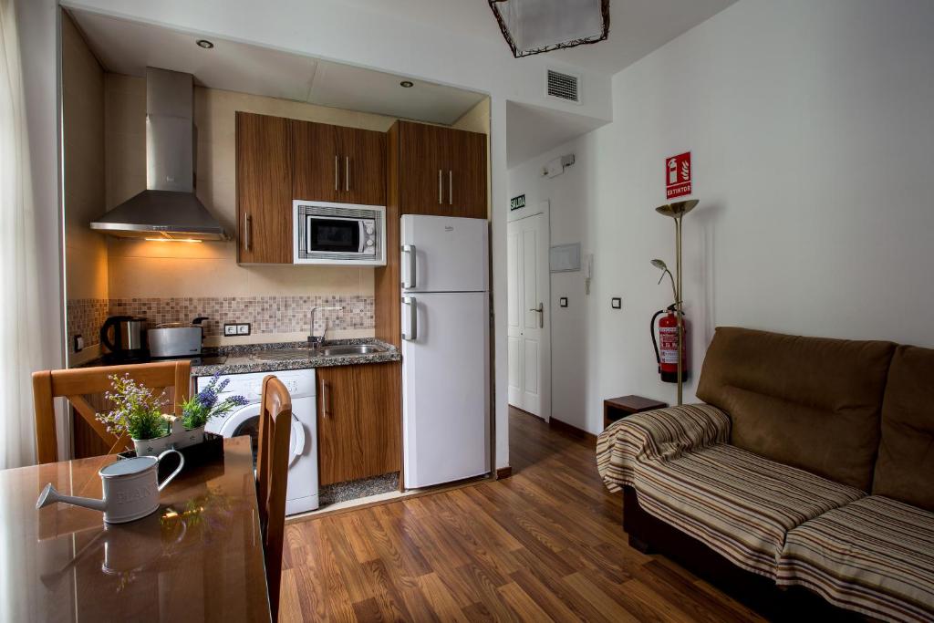 Apartamentos Casa de la Lonja - Housity