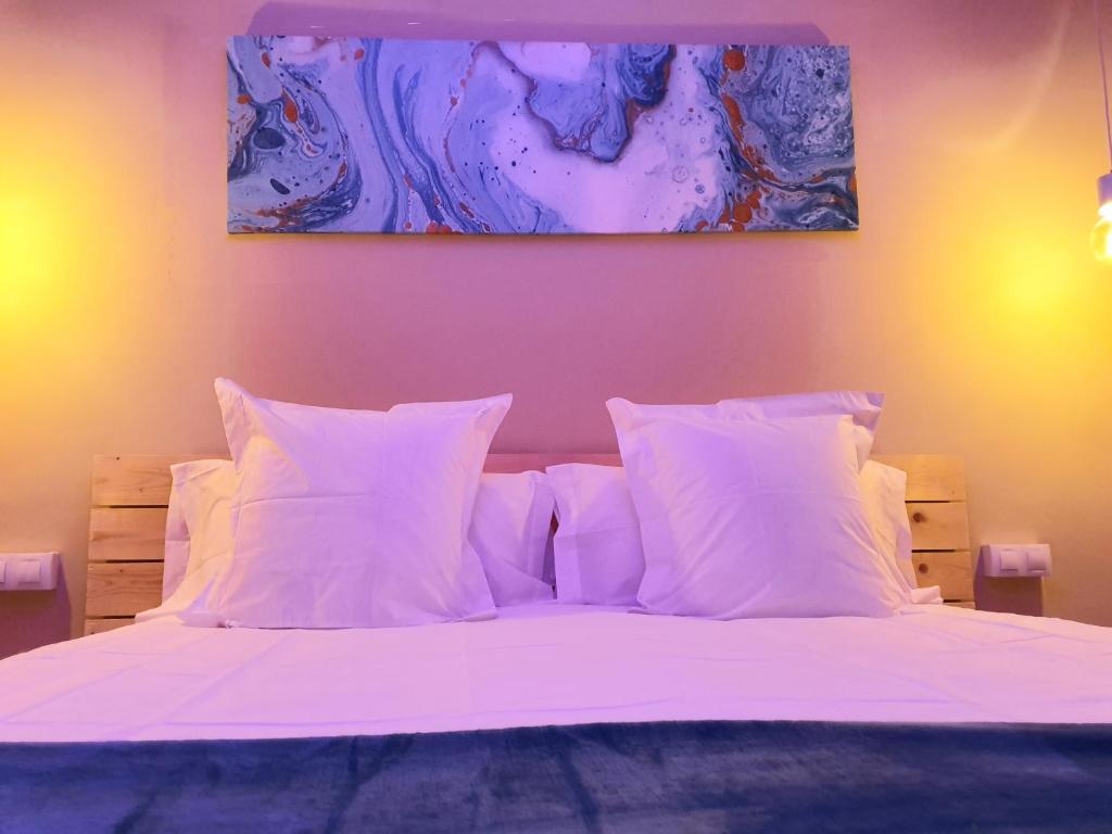 Cama o camas de una habitación en CH Apartamento Plaza del Angel - Semisoterrani