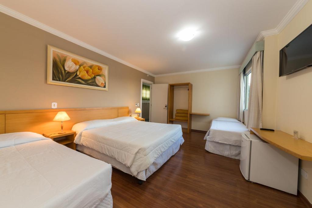  Hotel Parque das Flores