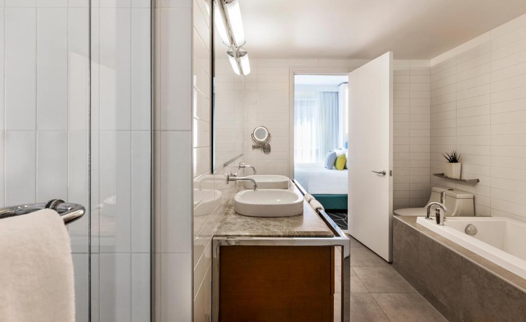 Warwick Le Crystal - Montréal - Resim 12