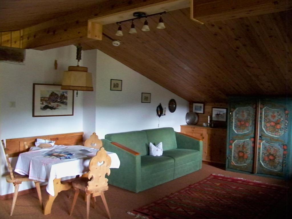 Posezení v ubytování Gästehaus Bichl