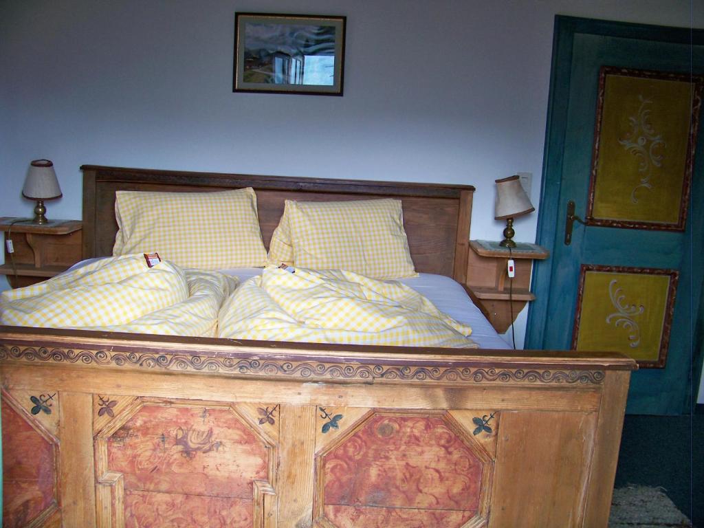 Postel nebo postele na pokoji v ubytování Gästehaus Bichl