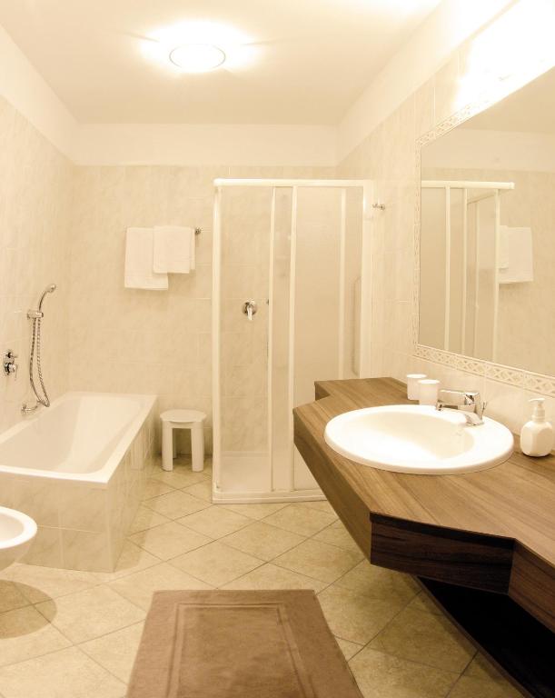 Kúpeľňa v ubytovaní Hotel Sonnenhof