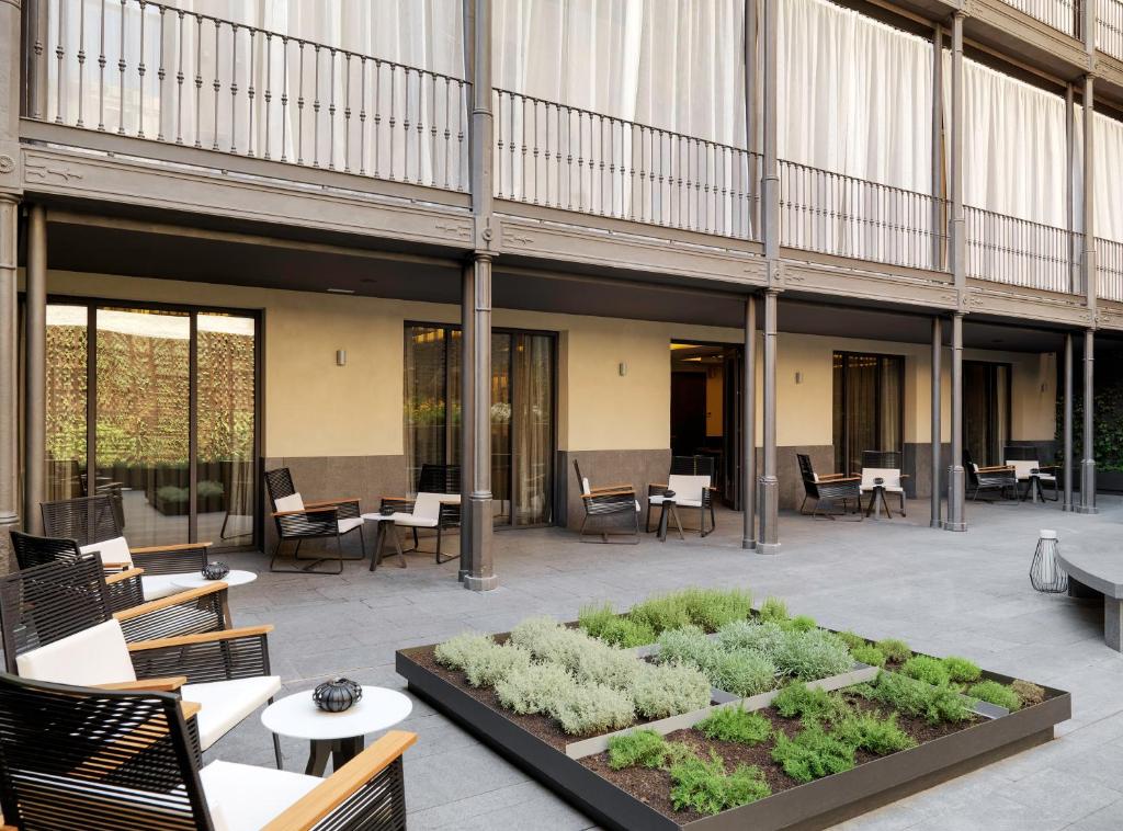 H10 Urquinaona Plaza - Resim 36