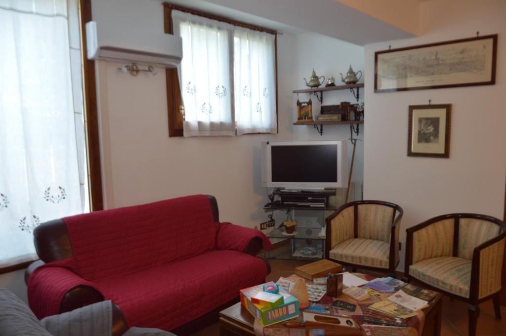 TV a/nebo společenská místnost v ubytování Villa Matilde