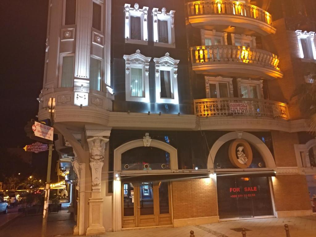 لابی و فضای عمومی Batumi apartment in front of Sheraton - تصویر ۵