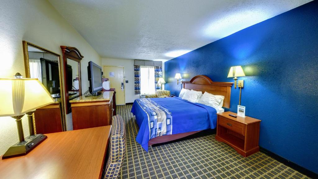 Dahlonega Mountain Inn - King Room