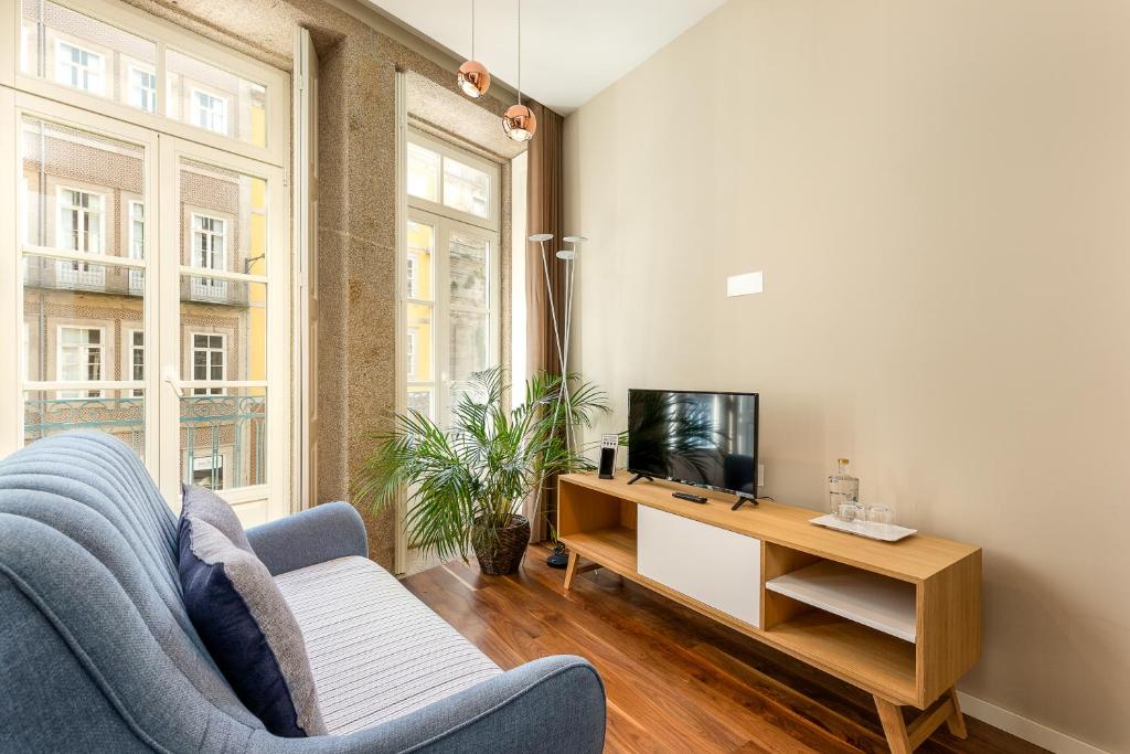 RS Porto Historic Center - Studio Apartment With Balcony