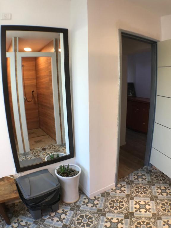 Koupelna v ubytování Haifa Hostel