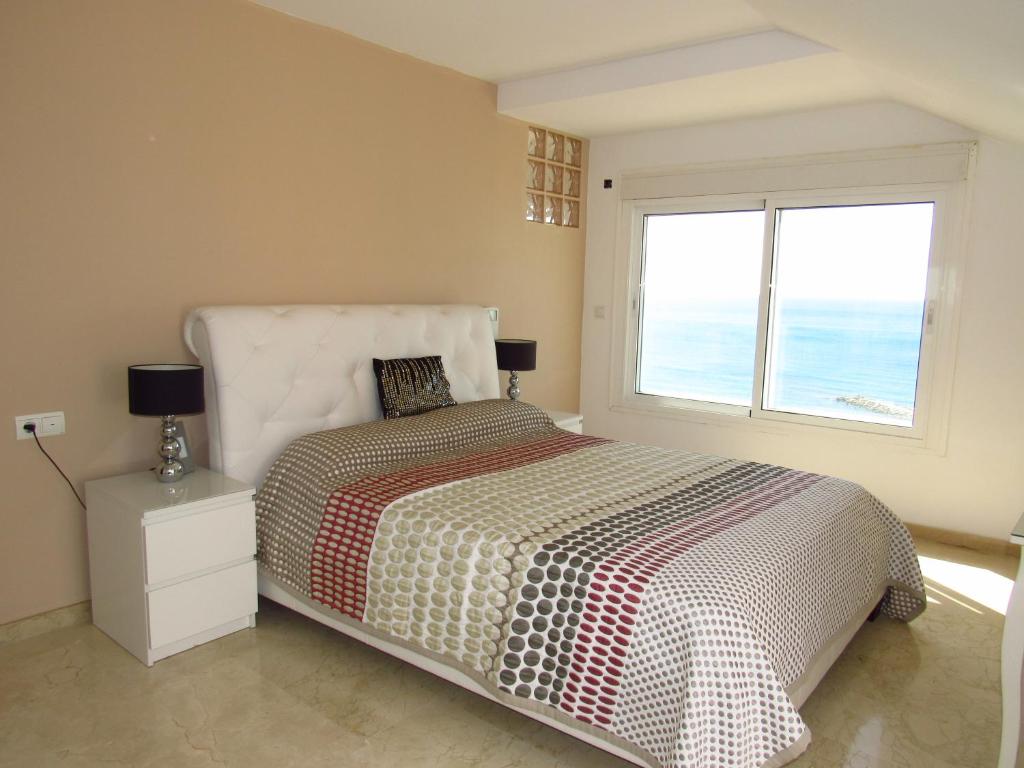 Postel nebo postele na pokoji v ubytování Torreon del Mar Penthouse Deluxe